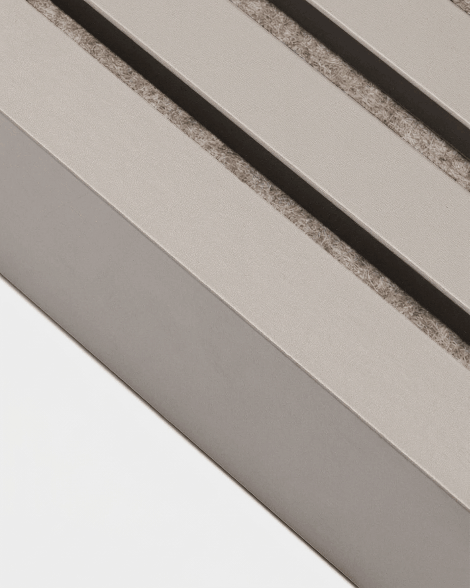 Installation Products | End lamella / Colored, Dark Cashmere, 240 x 6,7 cm 