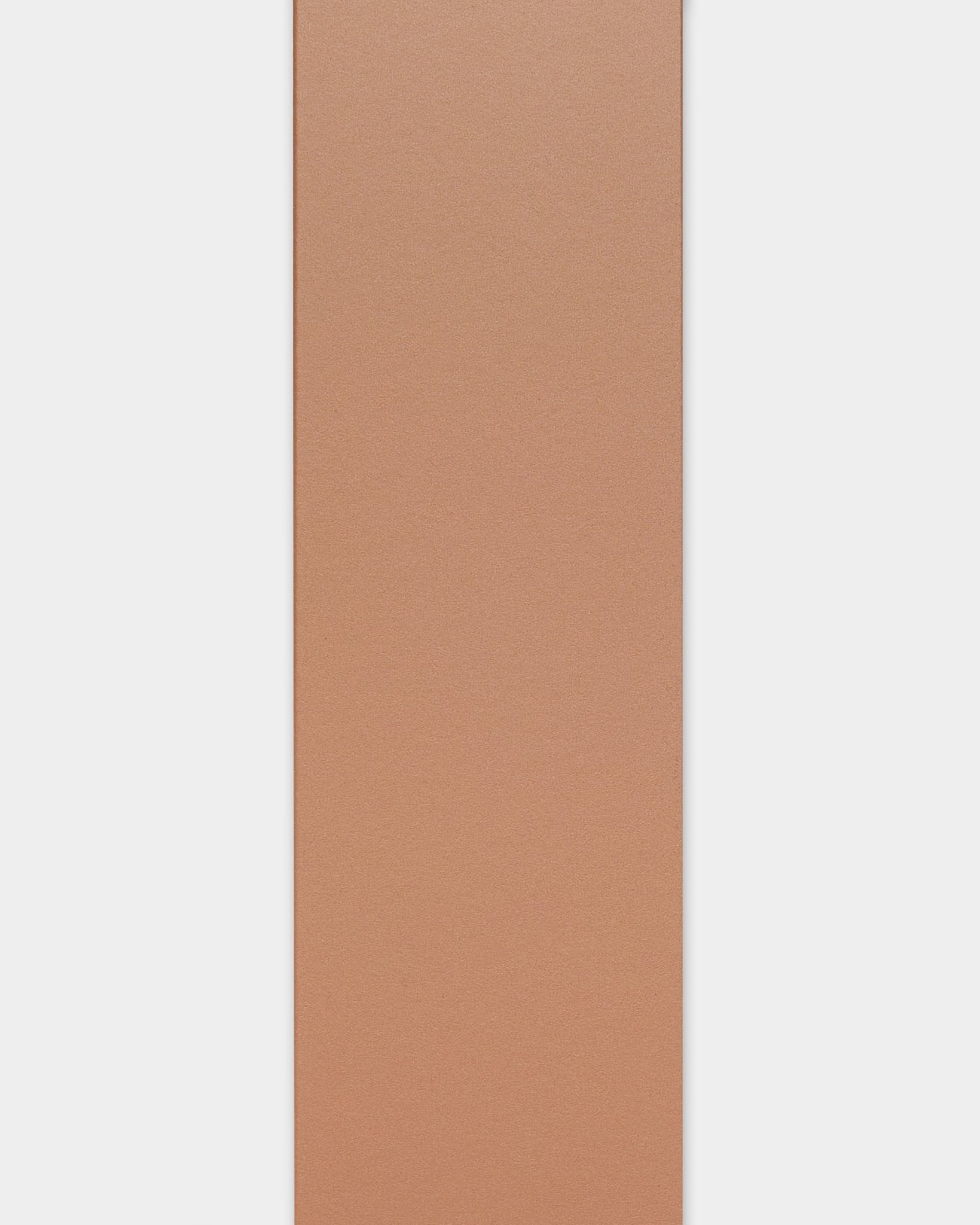 Copper-colored Lamella-lamell, 240 cm, utviklet for Akupanel kantlist eller som erstatning; vist på hvit bakgrunn.