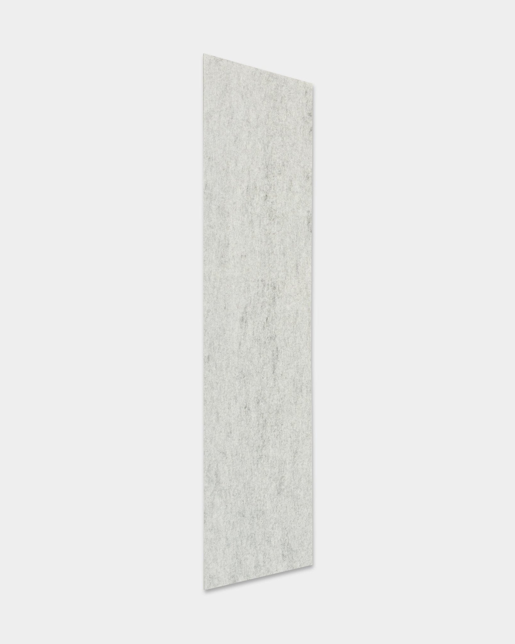Akupanel Akustikkpanel fra WoodUpp i filt/Grey, måler 240,1 x 59,8 cm, vist stående mot en enkel hvit bakgrunn.